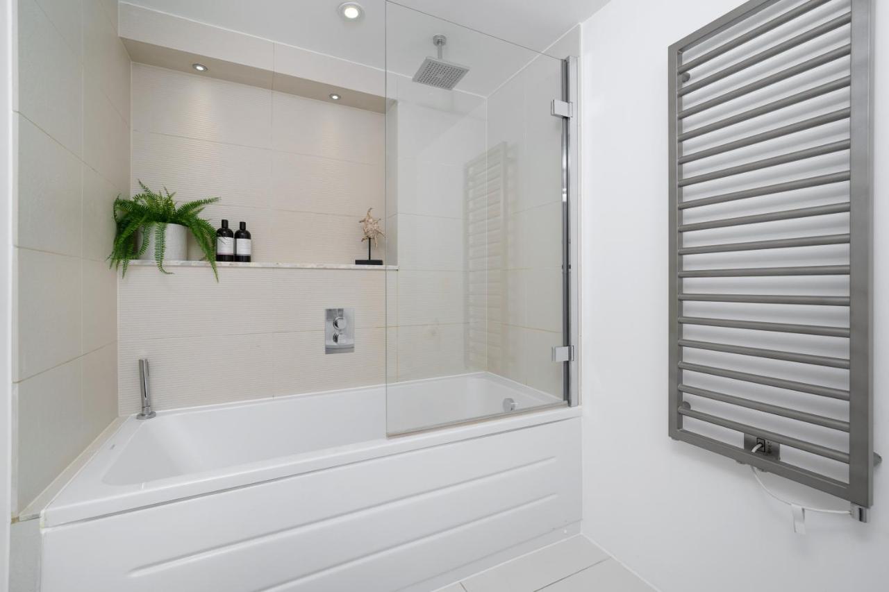 Ferienwohnung Aircon 2 Bedr, 3 Beds, 2 Bath Covent Garden, Subway London Exterior foto